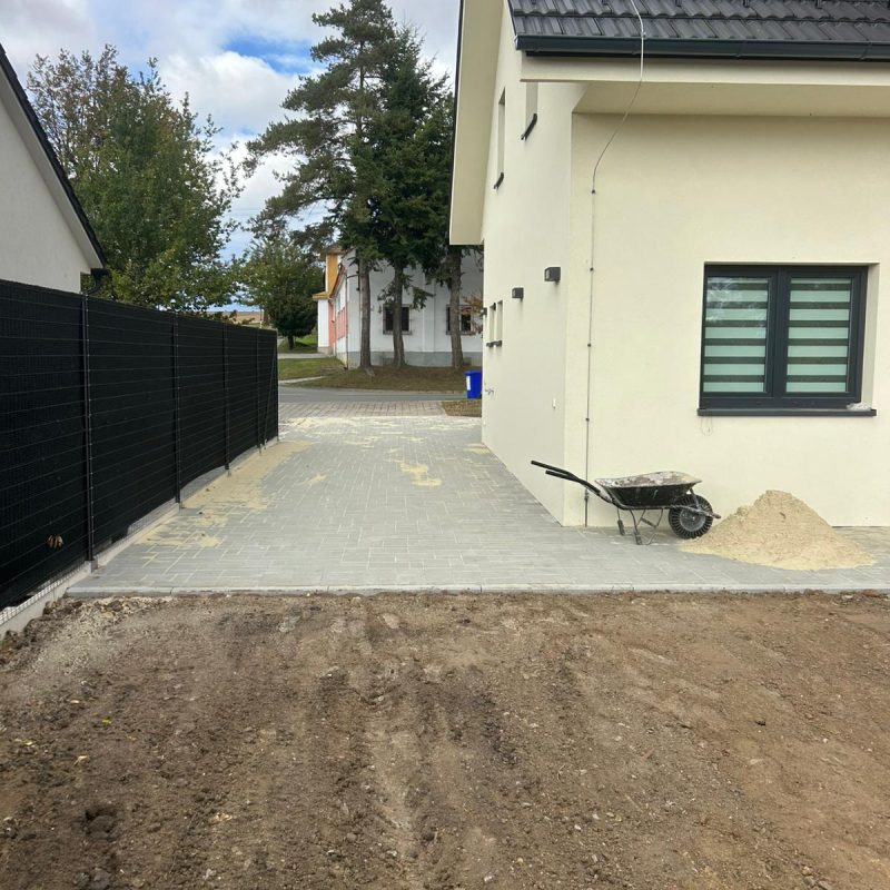 WhatsApp Image 2025-12-16 at 18.46.03 (6)