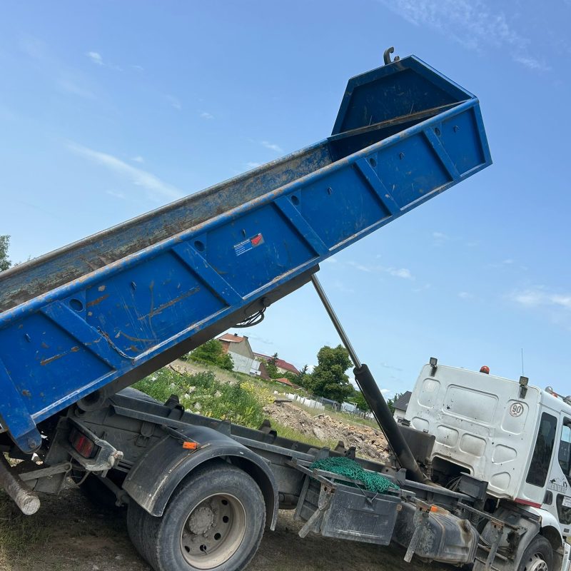 WhatsApp Image 2025-12-16 at 18.52.31