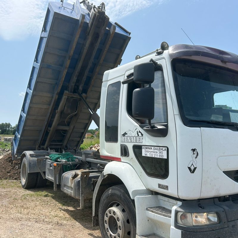 WhatsApp Image 2025-12-16 at 18.52.38 (2)